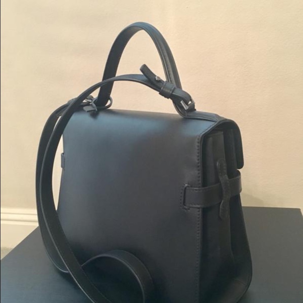 Delvaux - Picture 3 of 4