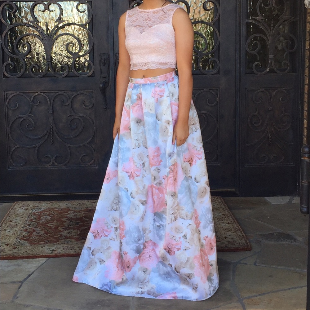 Prom/formal dress size 5/6