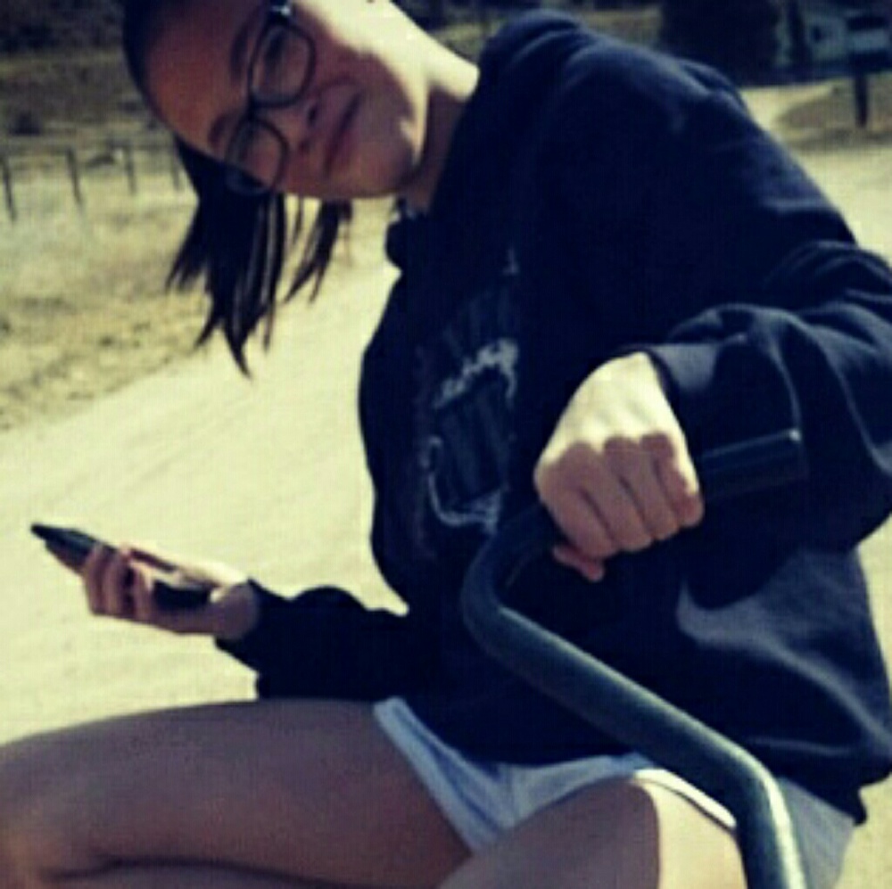 Meet your Posher, Elise