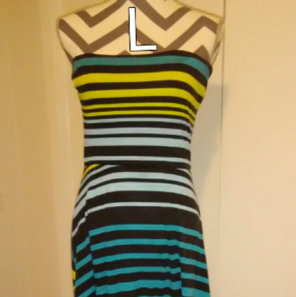 Dress - Picture 1 of 2