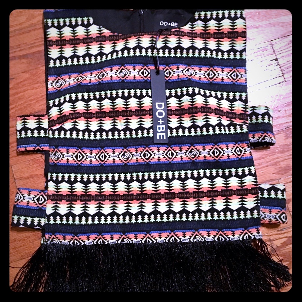 BRAND NEW Boho Fringed Too Size Small