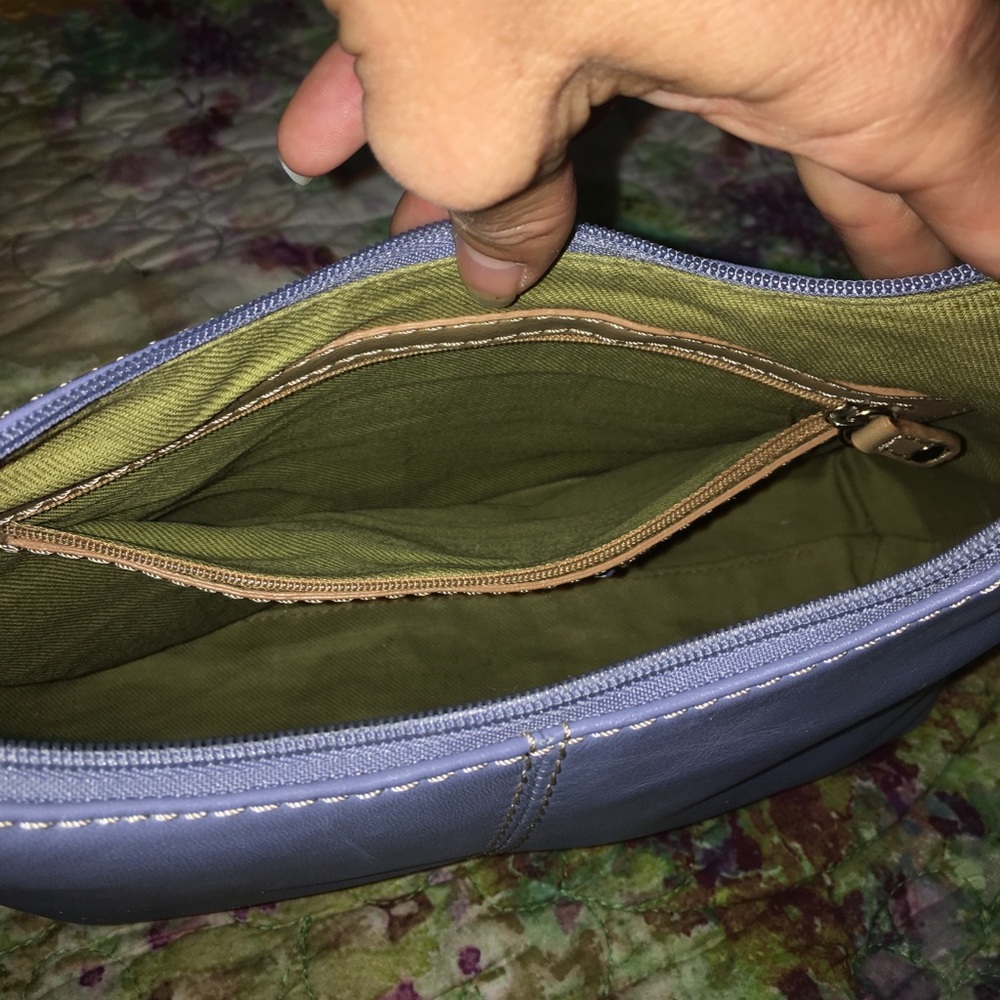 St Johns Bay leather handbag - Picture 3 of 6