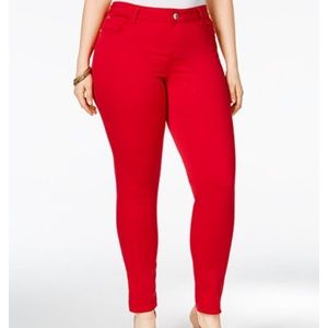 NWOT Show-stopping Red Skinny Plus Size Jeans