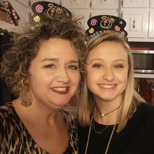 Meet your Posher, Ansley