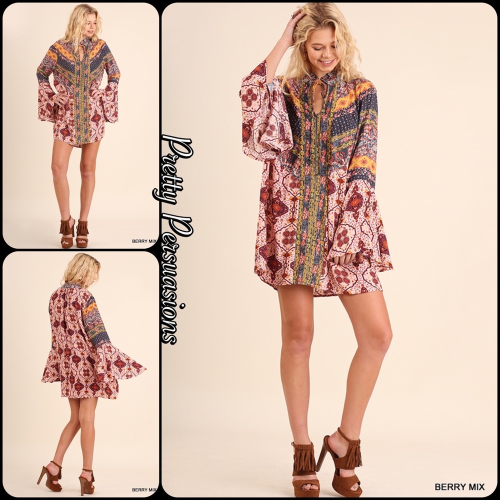 NWT Printed Bell Sleeve Boho Festival Dress - Picture 7 of 8