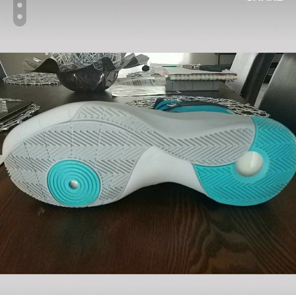 Nike HyperDunk - Picture 3 of 3