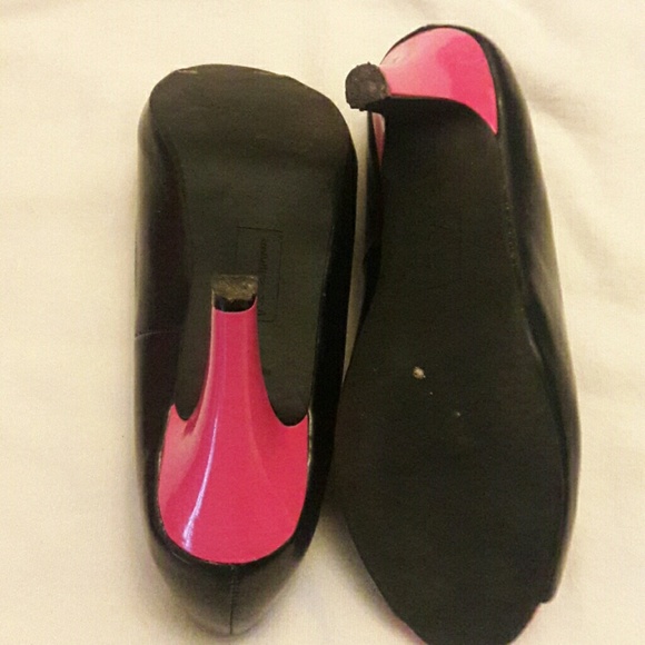 Heels - Picture 4 of 5