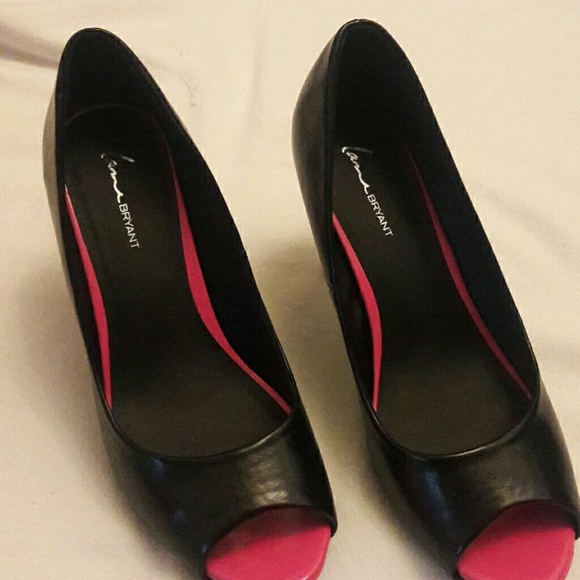 Heels - Picture 5 of 5