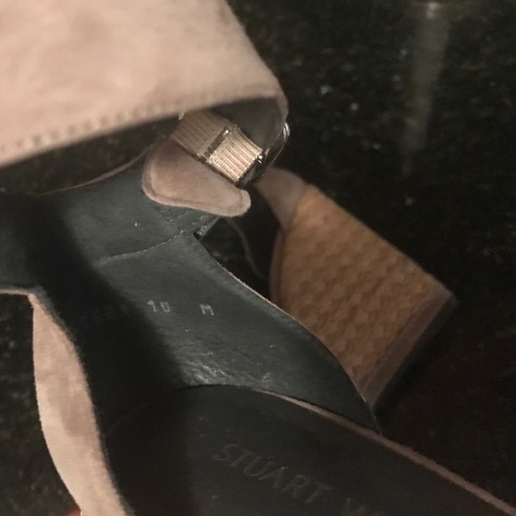 Stuart Weitzman Sohojute in Topo Suede 10M - Picture 4 of 4