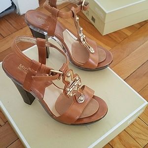 Michael Kors Joplin heel