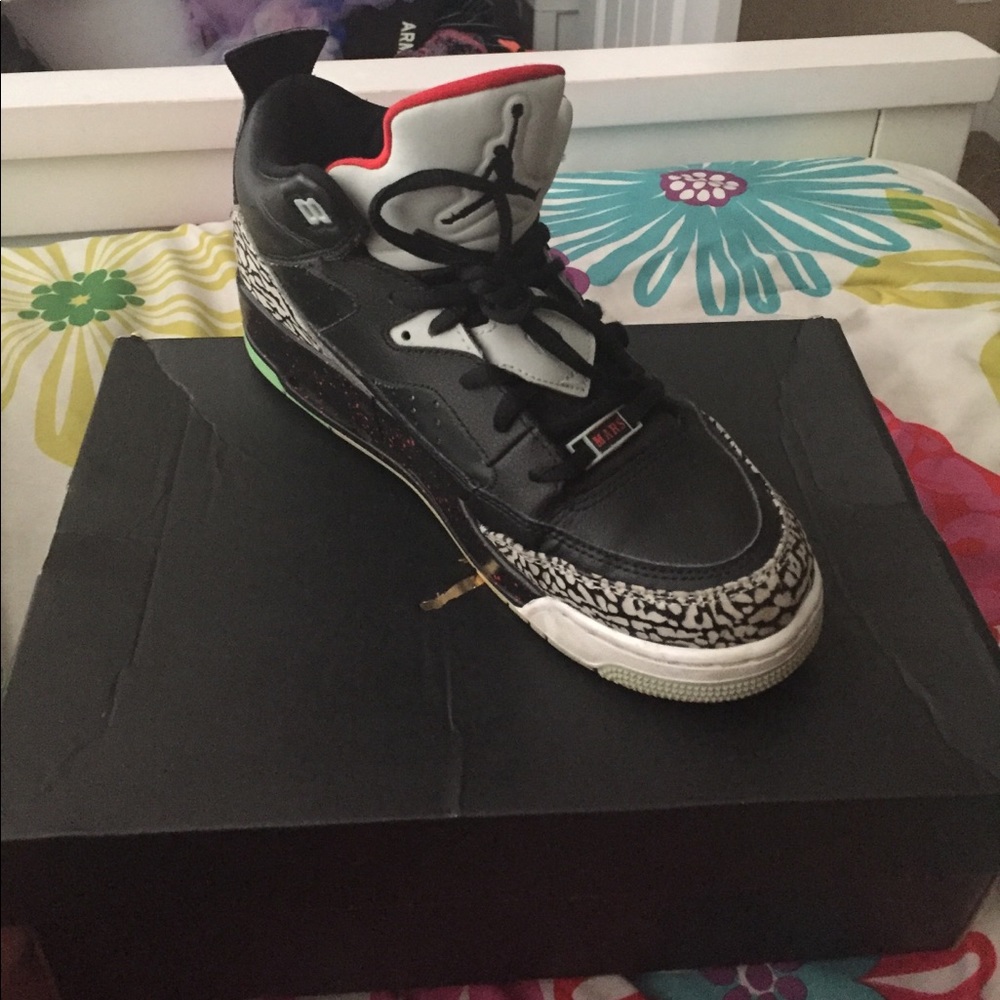 Jordan son of low BG