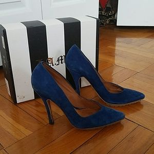 Get you blue suede shoes! Blue suede pump