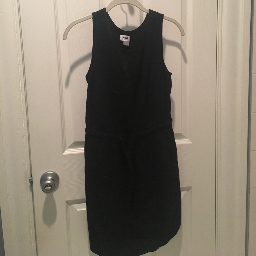 Black Old Navy linen dress