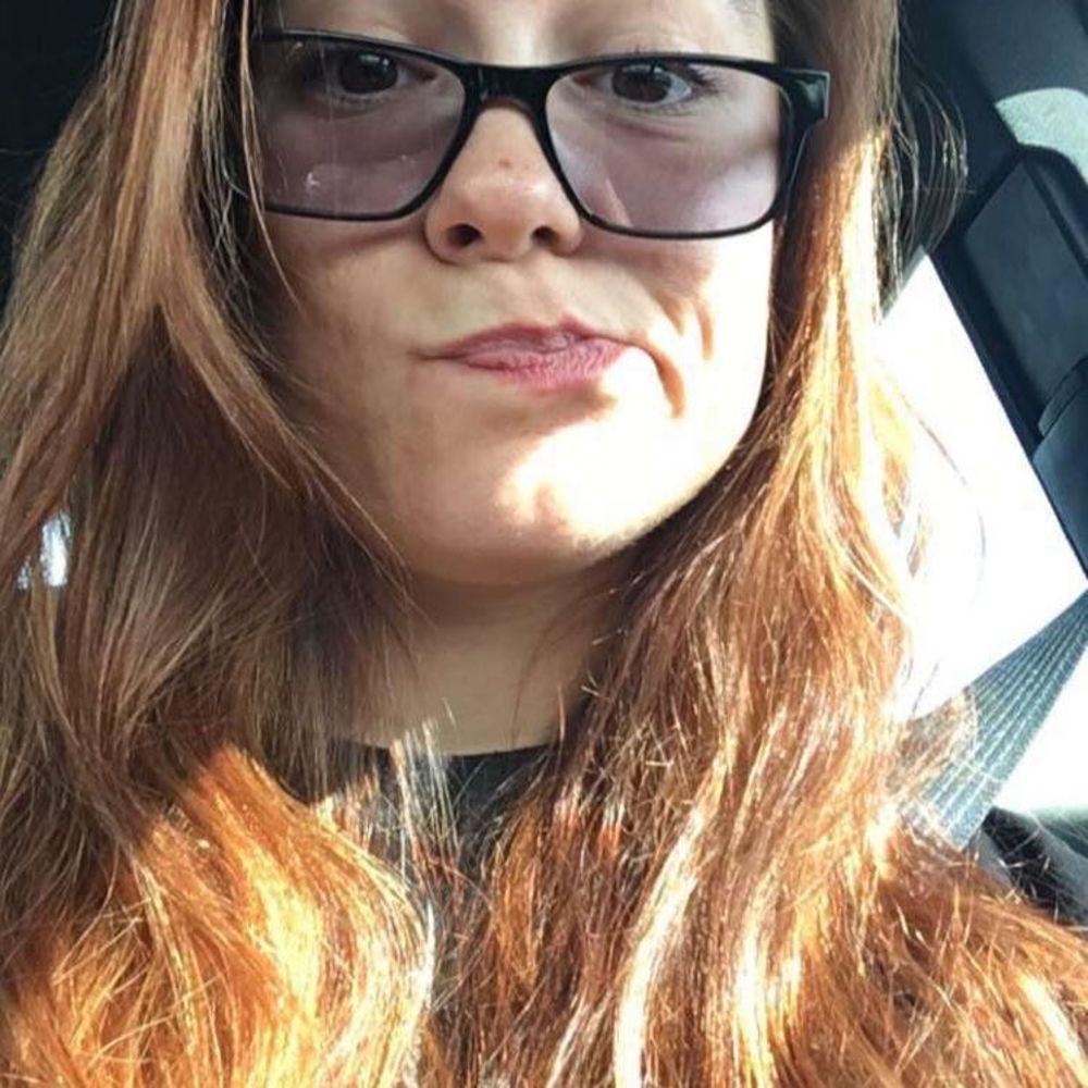 Meet your Posher, Desiree