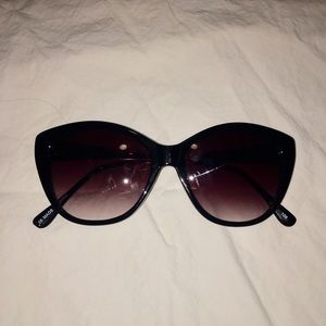 Francesca's Purple Tinted Sunglasses