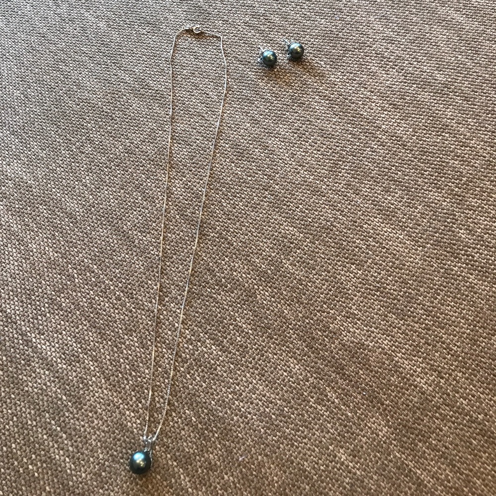 Pearl and diamond necklace and earring set