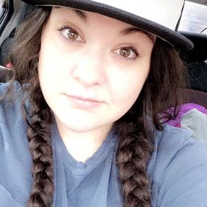 Meet your Posher, Elisabeth