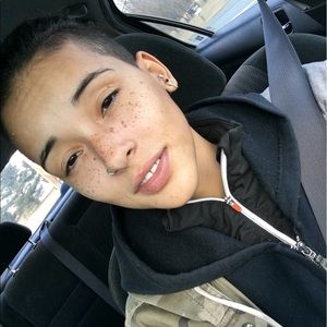 Meet your Posher, Jasmine