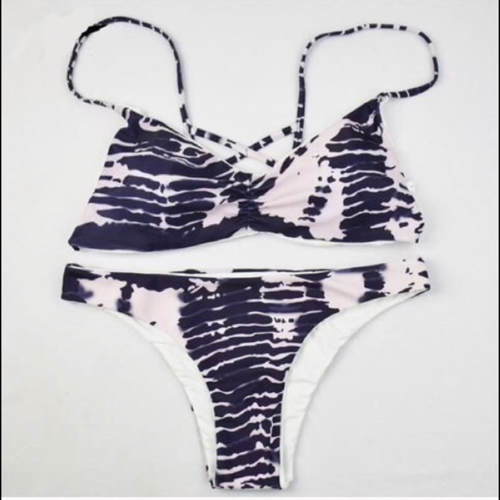 cute bikini!