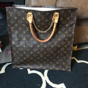 Louis Vuitton Sac Plat