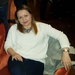 Meet your Posher, Elena