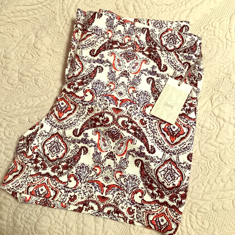 Patterned shorts