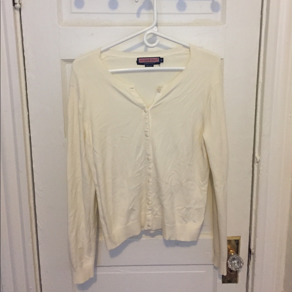 Cream Vineyard Vines sweater