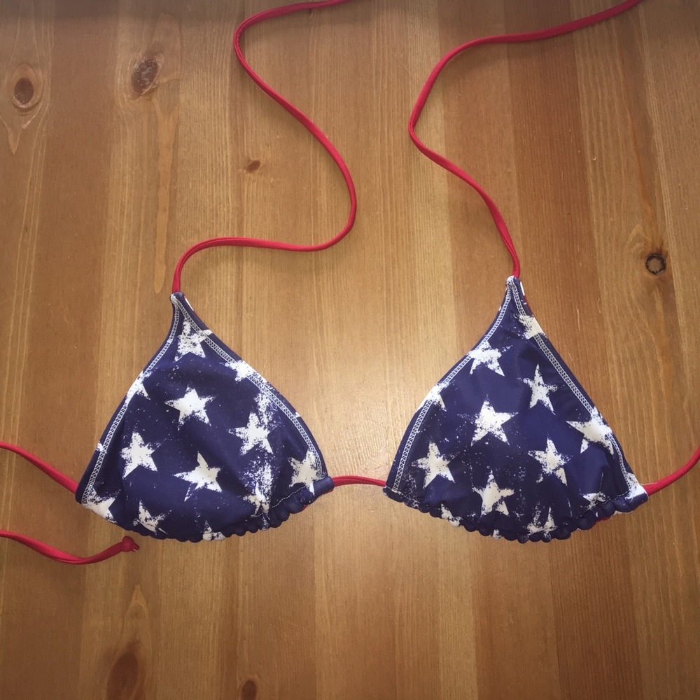 Reversible bikini top