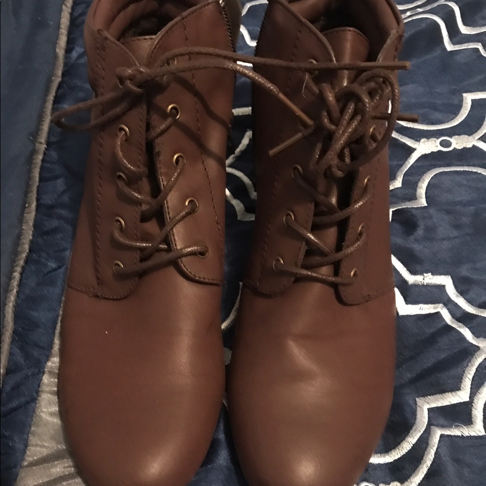 Cute brown booties!