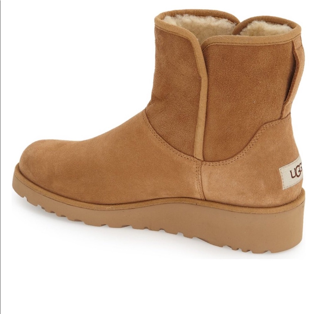 UGG Australia "Kristin - Slim Classic" mini boot