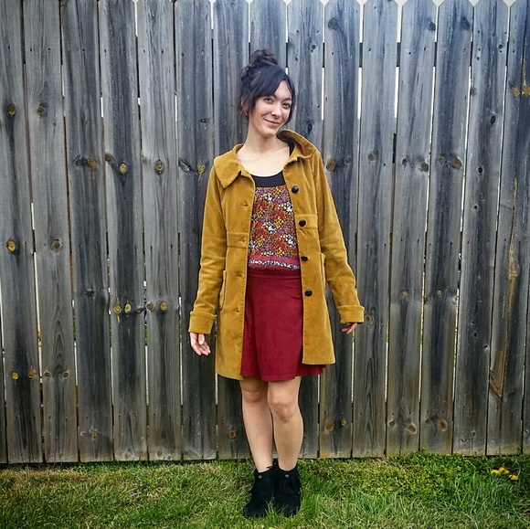 Meet your Posher, Kayti - Picture 3 of 3