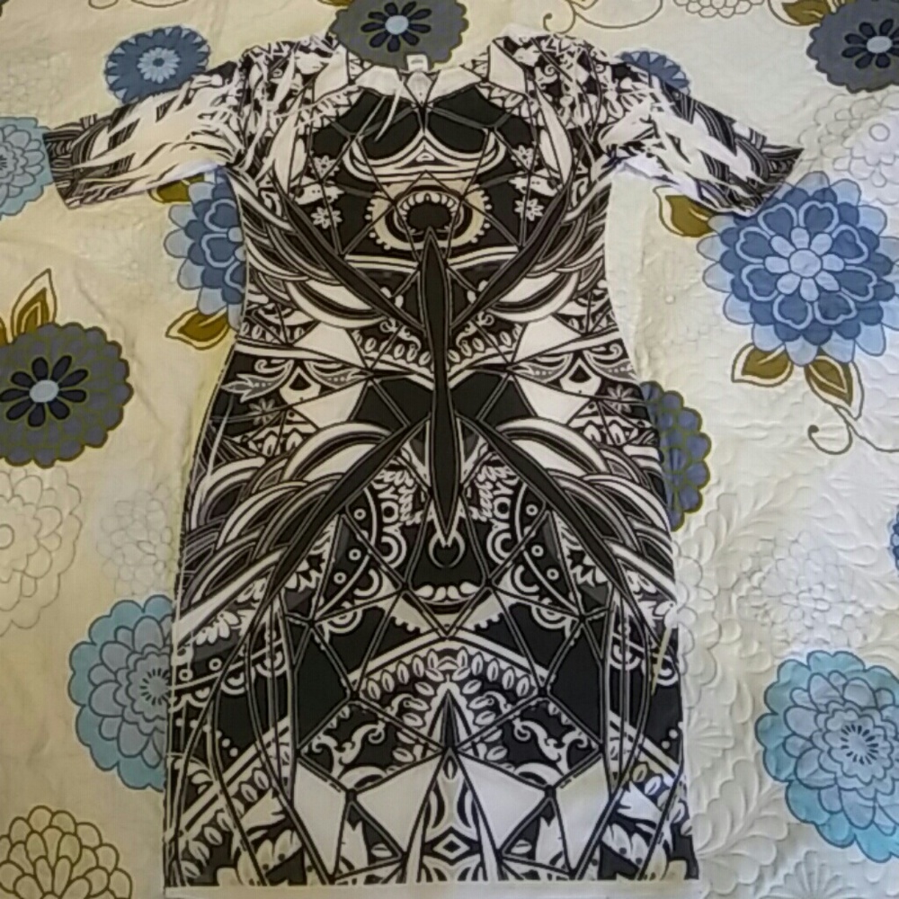 Bodycon - Picture 2 of 4