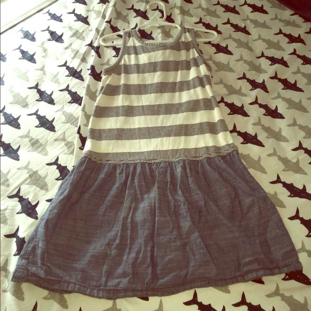 EUC Gap Chambray drop waist dress.
