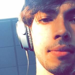 Meet your Posher, Avishek