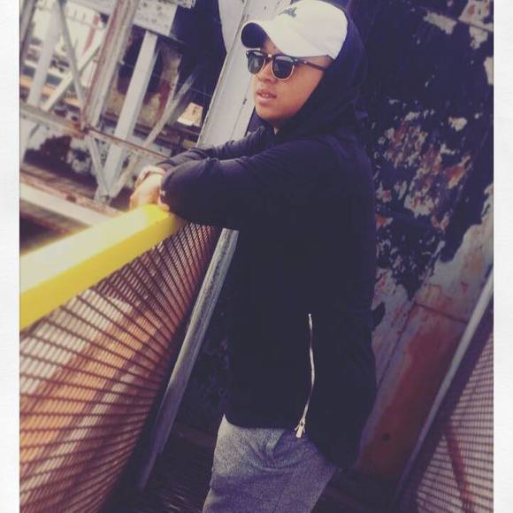 Meet your Posher, Benjamin - Picture 1 of 1