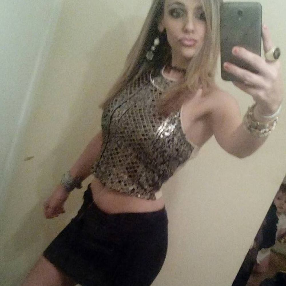 Meet your Posher, Ashley