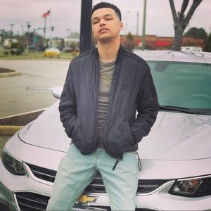 Meet your Posher, Andrew