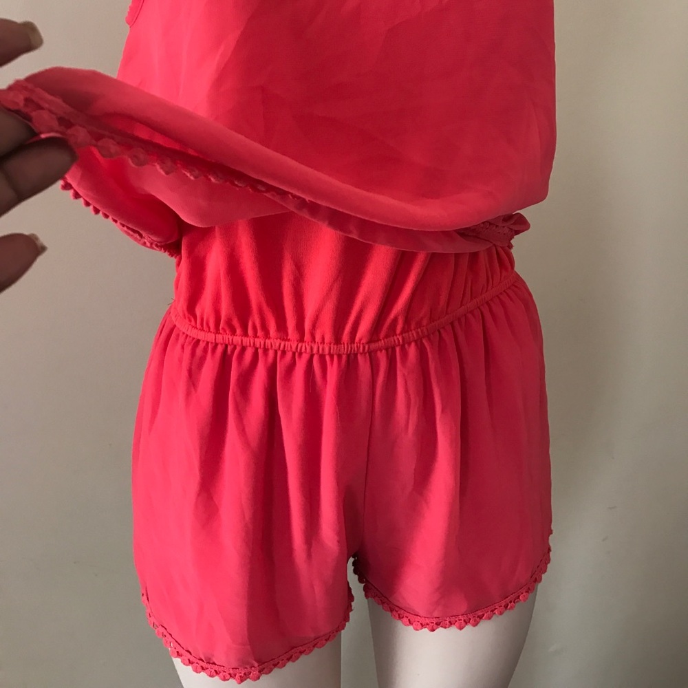 Romper💋 - Picture 2 of 4