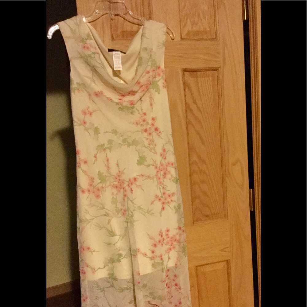 Great summer dress. See through with liner.