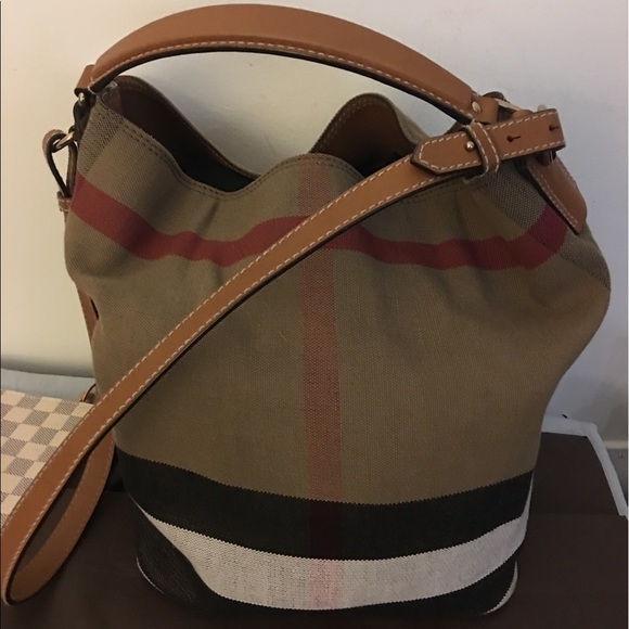 *sold* Burberry Ashby bag - Picture 2 of 4