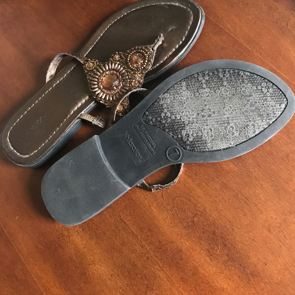 Sandals - Picture 2 of 3