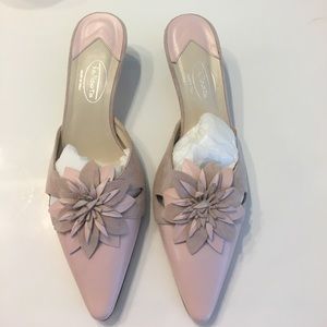 Talbots kitten heel leather slides