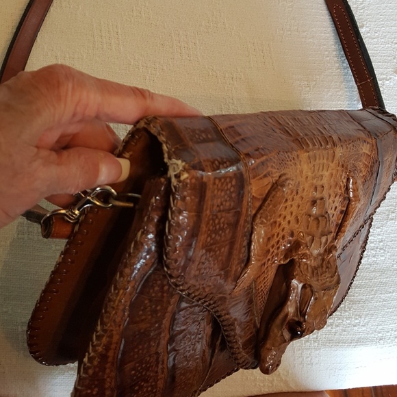 Vintage alligator shoulder bag - Picture 8 of 8