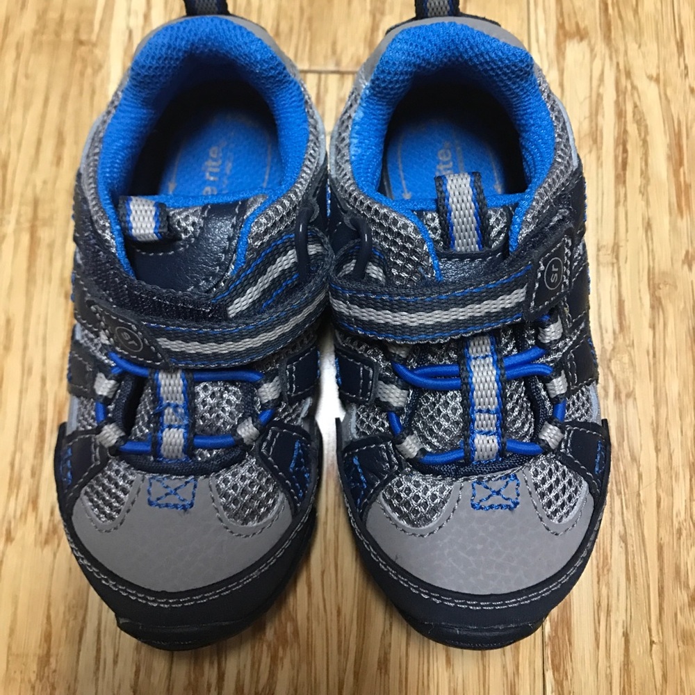 Stride rite shoes size 6- worn once