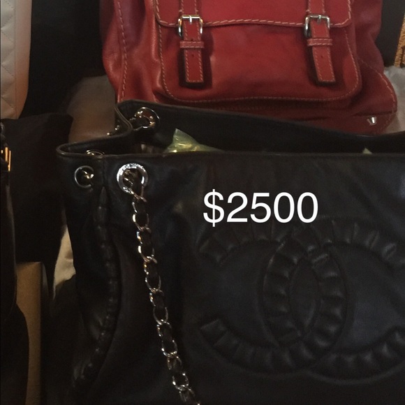 Chanel purse