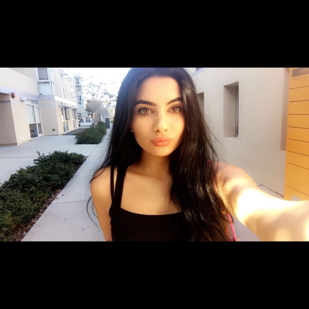 Meet your Posher, Noor