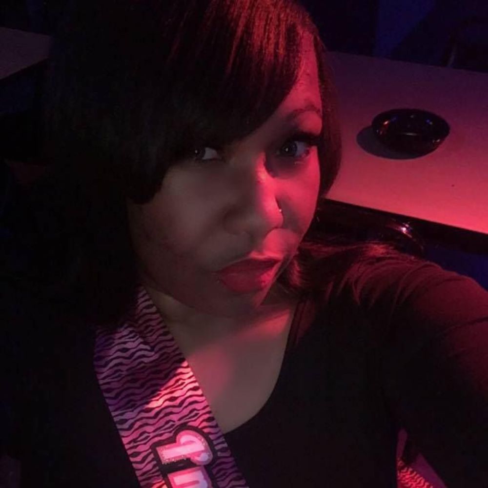 Meet your Posher, Ambreana