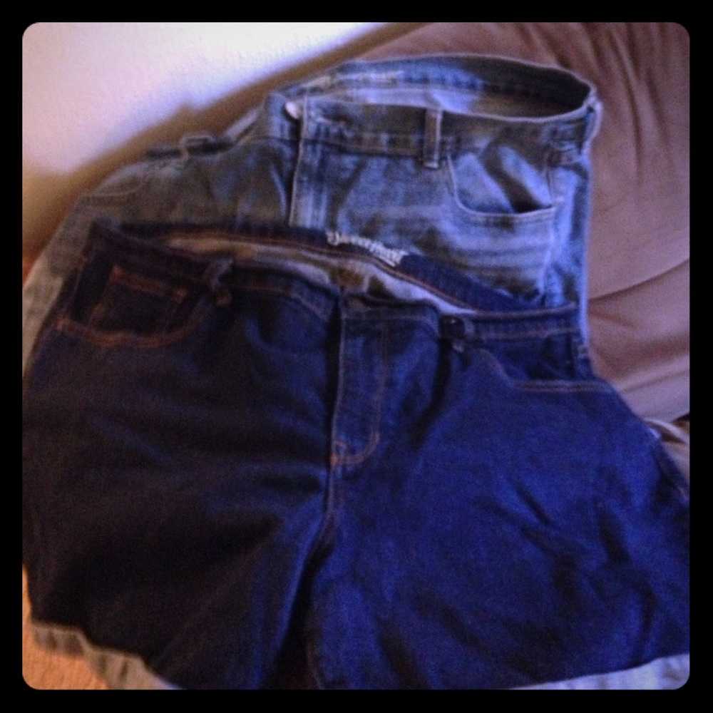 2pairs of old navy sweetheart shirts.