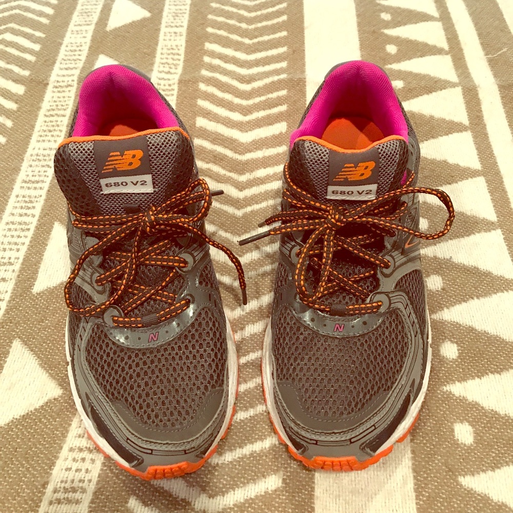 New Balance 680 V2 Shoes