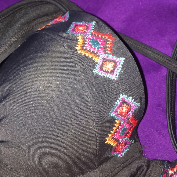 Hollister bikini top, size small - Picture 3 of 3